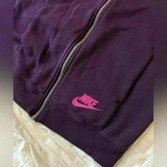 Nike sportswear women's size S fuchsia and purple zip up hoodie - Picture 6 of 10